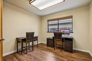 2004 Fernwood Cir, Roseville, CA 95661 - Photo 17