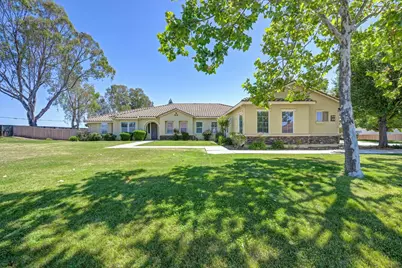8001 Stallion Way, Sacramento, CA 95830 - Photo 7