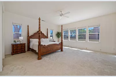 8001 Stallion Way, Sacramento, CA 95830 - Photo 21