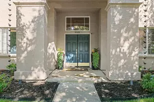 9331 Lakepoint Dr, Elk Grove, CA 95758 - Photo 3