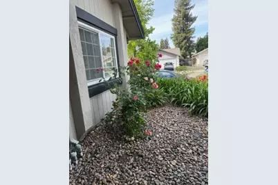 5070 Moss Creek Circle, Stockton, CA 95219 - Photo 9