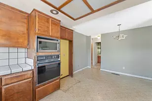 909 Mount Ranier Way, El Dorado Hills, CA 95762 - Photo 11
