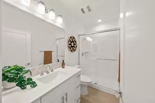1712 20th St, Sacramento, CA 95811 - Photo 9