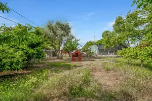 531 Locust Ave, Manteca, CA 95337 - Photo 27