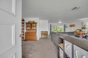 531 Locust Ave, Manteca, CA 95337 - Photo 5