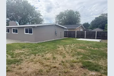 2453 Lever Boulevard, Stockton, CA 95206 - Photo 15