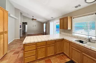 25124 Long Ct, Auburn, CA 95602 - Photo 5