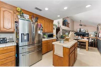 5610 Sickle Court, Elk Grove, CA 95758 - Photo 13