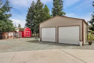 12963 Springtime Ln, Galt, CA 95632 - Photo 3