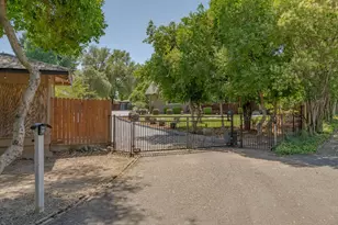 5770 Hoffman Ln, Fair Oaks, CA 95628 - Photo 11