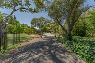 5770 Hoffman Ln, Fair Oaks, CA 95628 - Photo 9