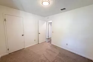 5901 Small Hill Ct, Citrus Heights, CA 95621 - Photo 15