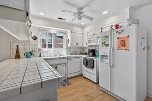 9732 Nantucket Dr, Stockton, CA 95209 - Photo 11