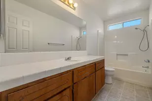 1050 W Tuolumne Rd, Turlock, CA 95382 - Photo 17