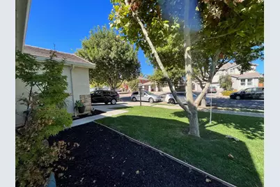 1450 Longhorn Lane, Patterson, CA 95363 - Photo 13
