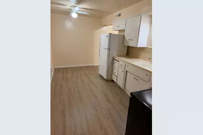7626 Brentwood Drive, Stockton, CA 95207 - Photo 13