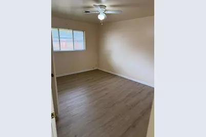 7626 Brentwood Drive, Stockton, CA 95207 - Photo 9