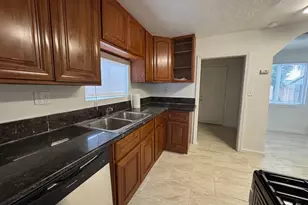 3824 14th Ave, Sacramento, CA 95820 - Photo 9