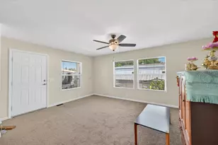 Capital Circle, Sacramento, CA 95828 - Photo 11