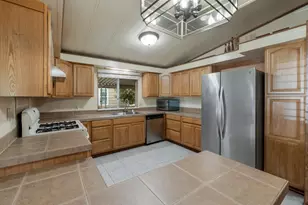 California Loop, Sacramento, CA 95823 - Photo 17