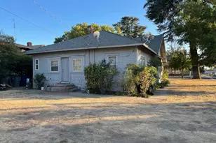 425 N D St, Madera, CA 93638 - Photo 3