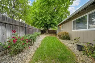 7400 Saybrook Dr, Citrus Heights, CA 95621 - Photo 21