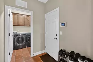 9808 Kugler Way, Elk Grove, CA 95757 - Photo 11