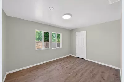 5015 Fruitridge Road, Sacramento, CA 95820 - Photo 9