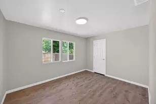 5015 Fruitridge Rd, Sacramento, CA 95820 - Photo 9
