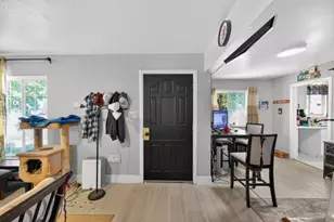 5015 Fruitridge Rd, Sacramento, CA 95820 - Photo 29