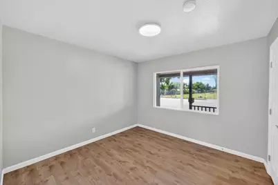 5015 Fruitridge Road, Sacramento, CA 95820 - Photo 11