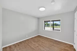 5015 Fruitridge Rd, Sacramento, CA 95820 - Photo 11