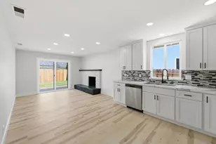 7677 Franklin Blvd, Sacramento, CA 95823 - Photo 11