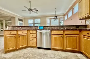 7026 Lost Lake Ln, Roseville, CA 95747 - Photo 11