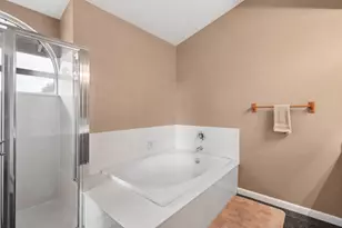 8824 Metalmark Ct, Elk Grove, CA 95624 - Photo 35