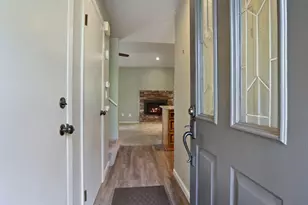 8667 Mariners Dr, Stockton, CA 95219 - Photo 3