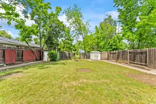 121 Carmel Ave, Roseville, CA 95678 - Photo 33