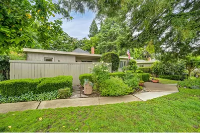 818 Commons Drive, Sacramento, CA 95825 - Photo 3