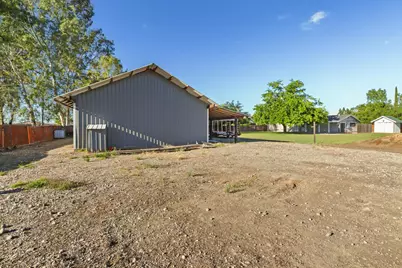 1404 Butterfly Lane, Olivehurst, CA 95961 - Photo 47