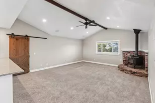 1404 Butterfly Ln, Olivehurst, CA 95961 - Photo 7
