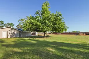 1404 Butterfly Ln, Olivehurst, CA 95961 - Photo 39