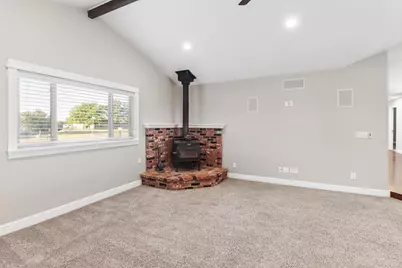 1404 Butterfly Lane, Olivehurst, CA 95961 - Photo 11