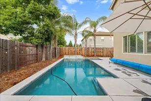 201 Pepper Tree Ct, Roseville, CA 95747 - Photo 11