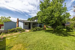 3832 Henderson Way, Carmichael, CA 95608 - Photo 25