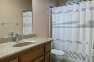 1375 Briarwood Ave, Escalon, CA 95320 - Photo 19