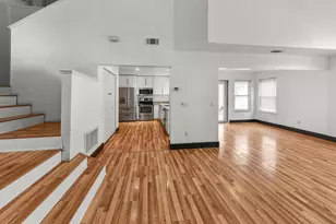 6651 Laguna Park Dr, Elk Grove, CA 95758 - Photo 9
