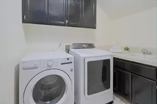 824 Atwell Cir, Woodland, CA 95776 - Photo 31