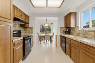 8209 Cottongin Way, Sacramento, CA 95828 - Photo 21