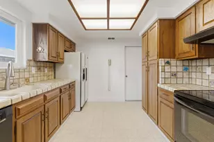 8209 Cottongin Way, Sacramento, CA 95828 - Photo 17