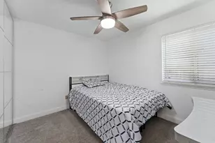 2049 Las Coches Way, Sacramento, CA 95833 - Photo 21